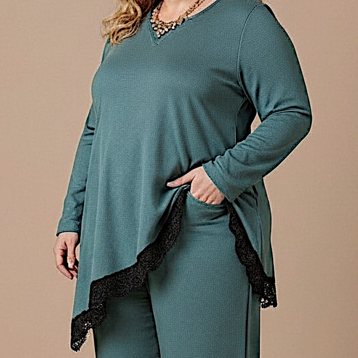 Maxi Maglia Rifinita in Pizzo Cristina