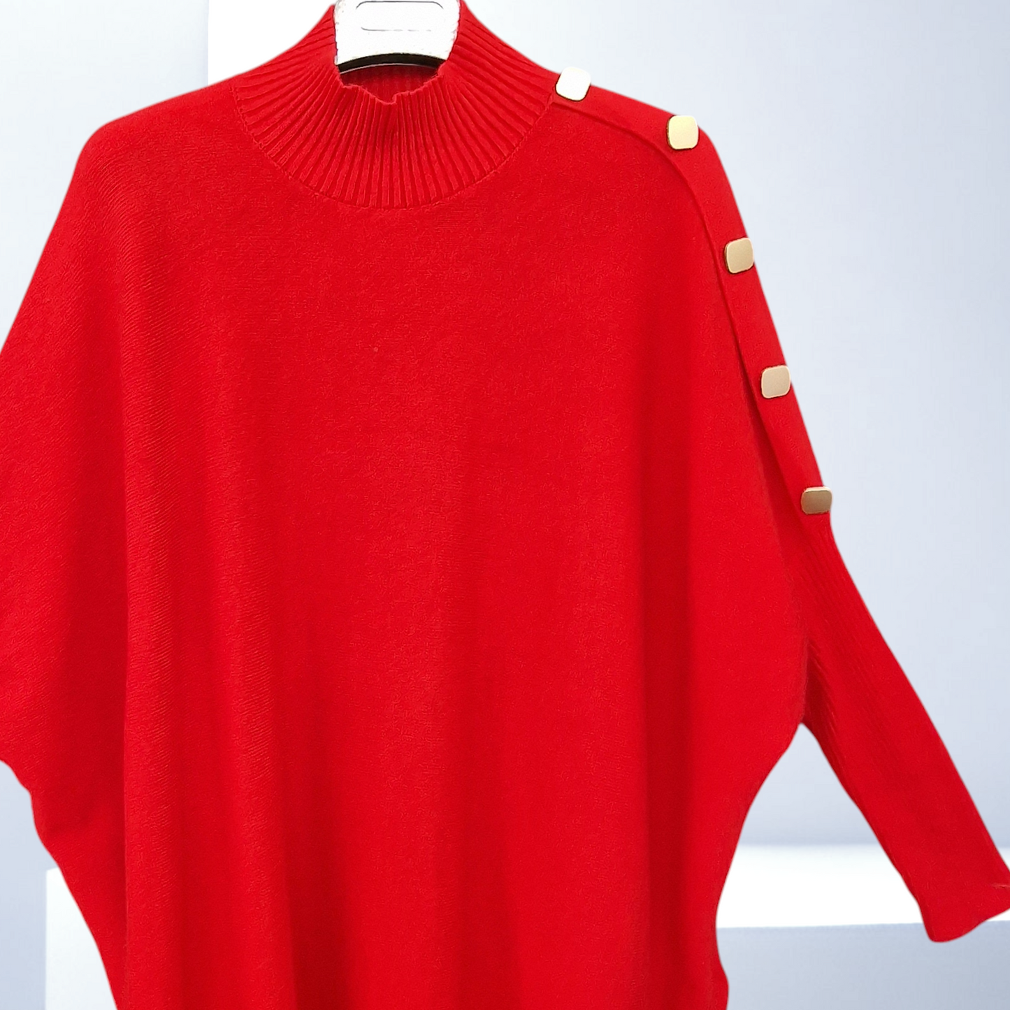 Maxi Maglia con Bottoni Dorati Iside