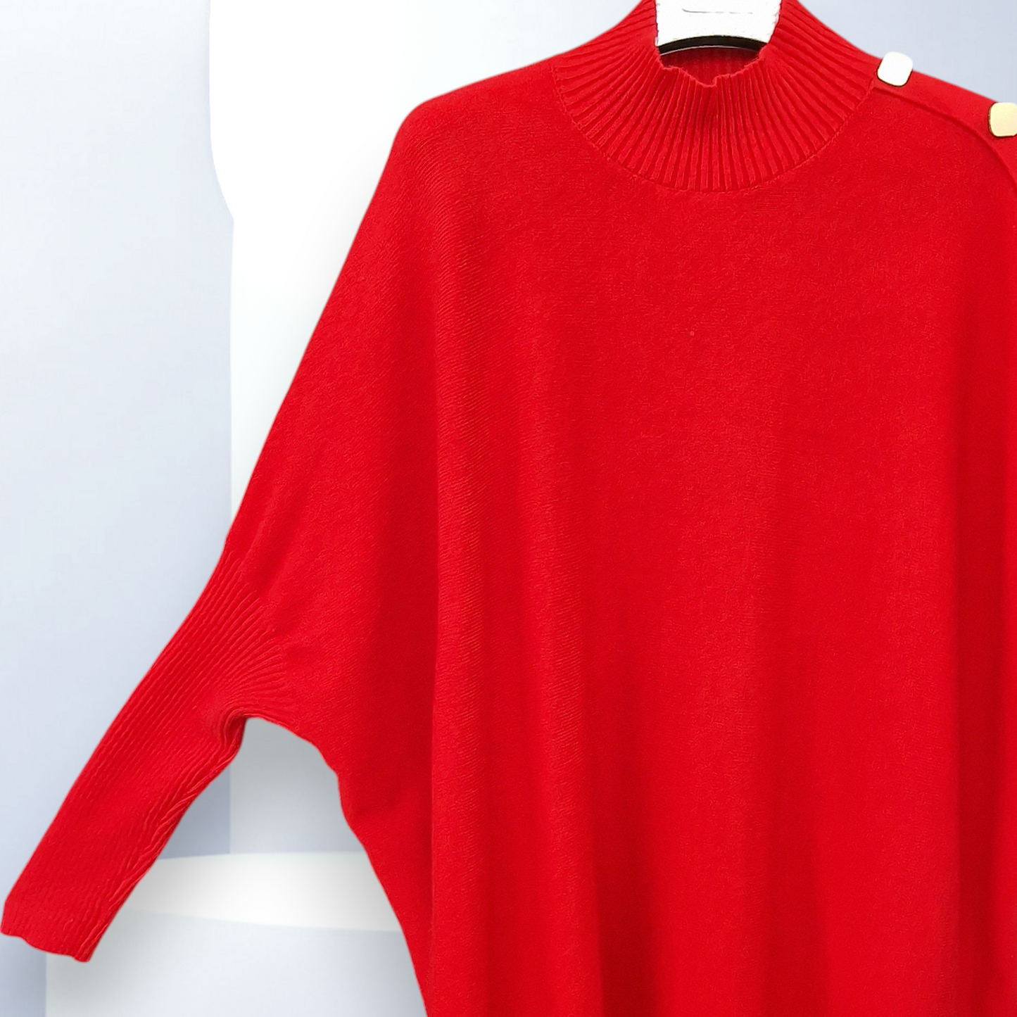 Maxi Maglia con Bottoni Dorati Iside