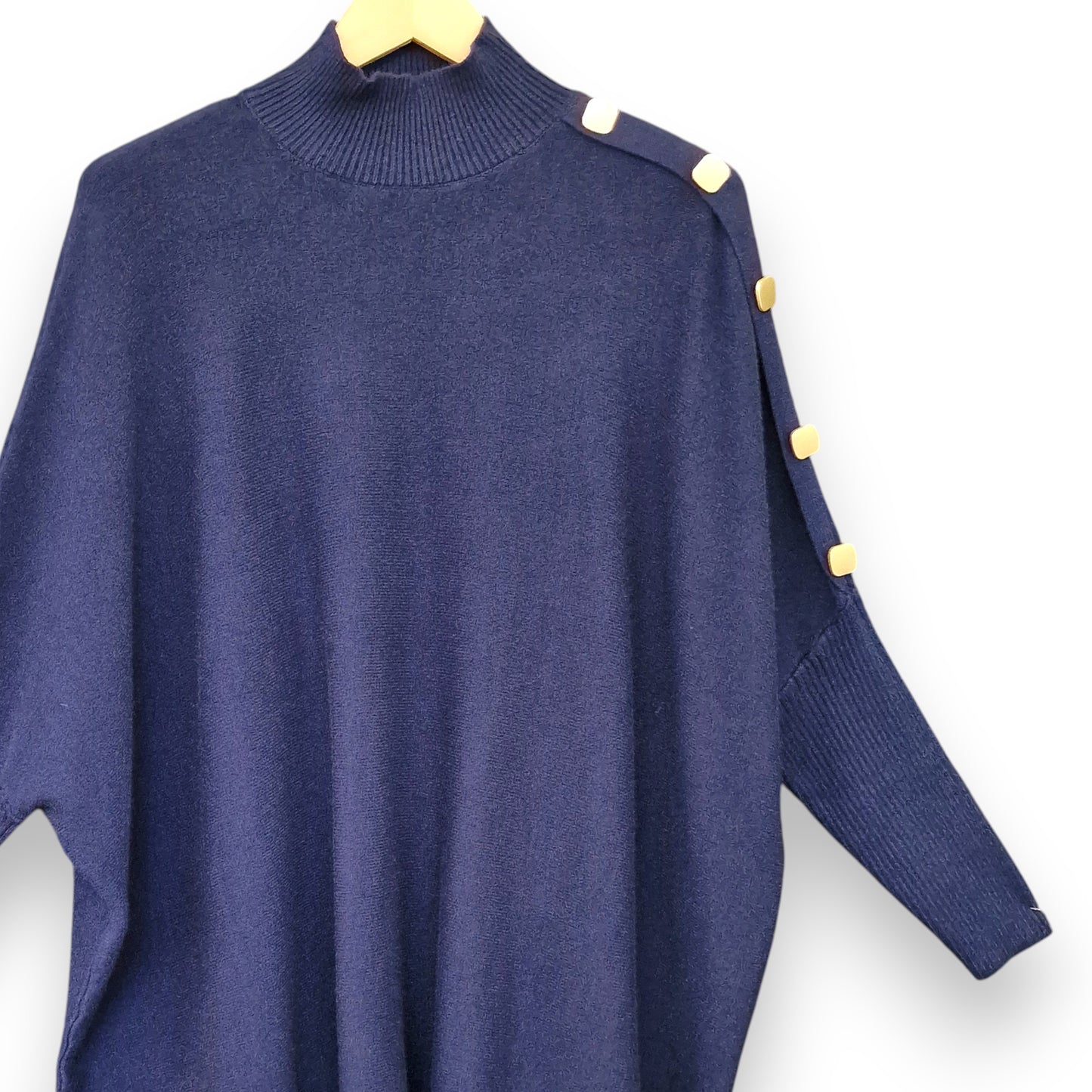 Maxi Maglia con Bottoni Dorati Iggy