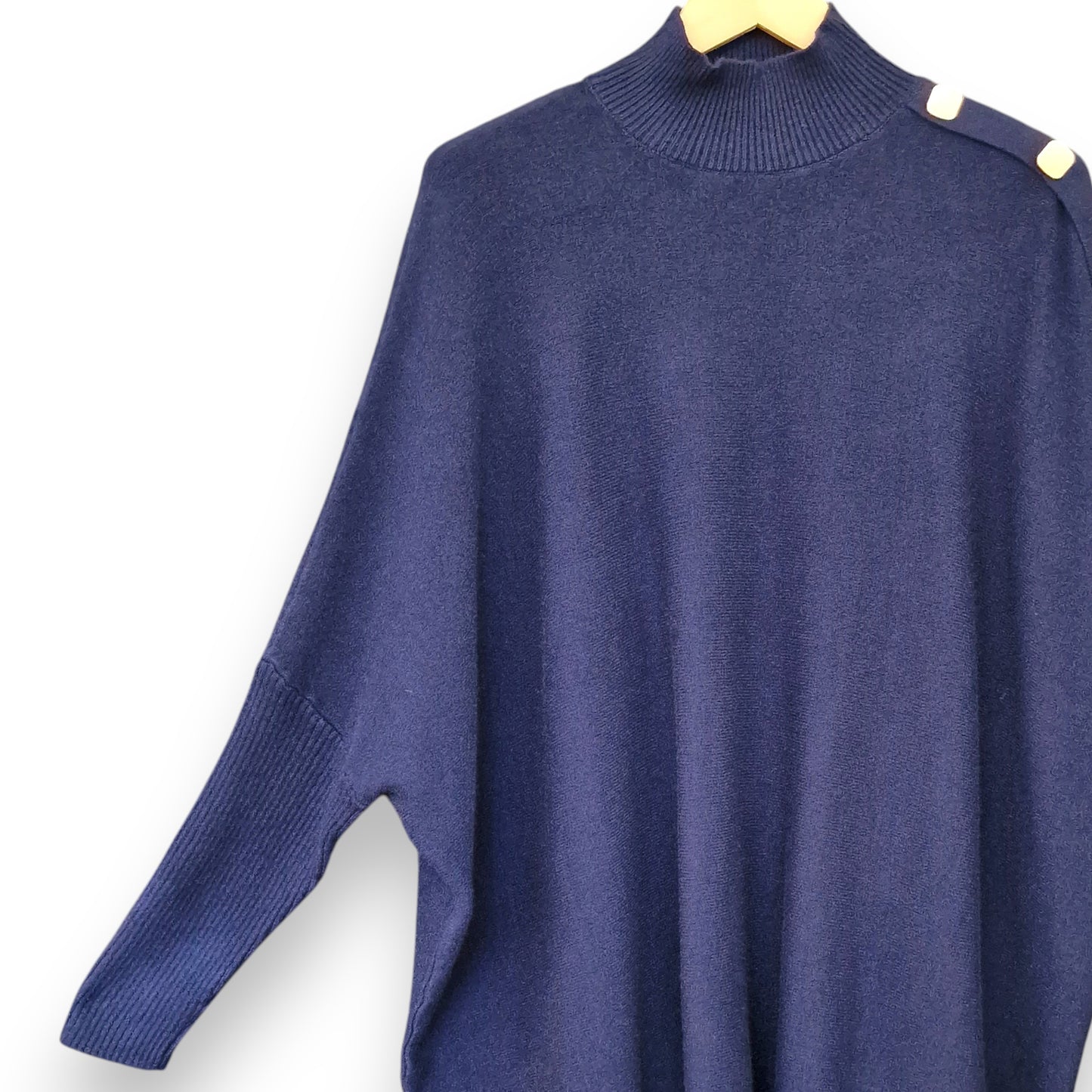 Maxi Maglia con Bottoni Dorati Iggy